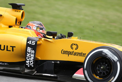 Эстебан Окон, третий пилот Renault Sport F1 Team