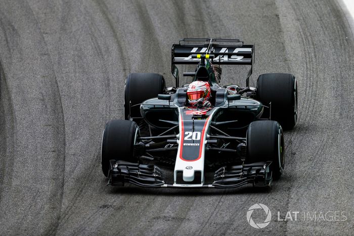 Kevin Magnussen é o 13º