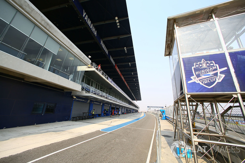 Pit lane