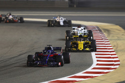 Брендон Хартли, Scuderia Toro Rosso STR13, Карлос Сайнс, Renault Sport F1 Team RS18, Маркус Эрикссон