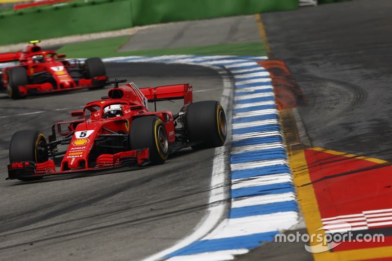 Sebastian Vettel, Ferrari SF71H, Kimi Raikkonen, Ferrari SF71H