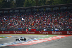 Lewis Hamilton, Mercedes AMG F1 W09