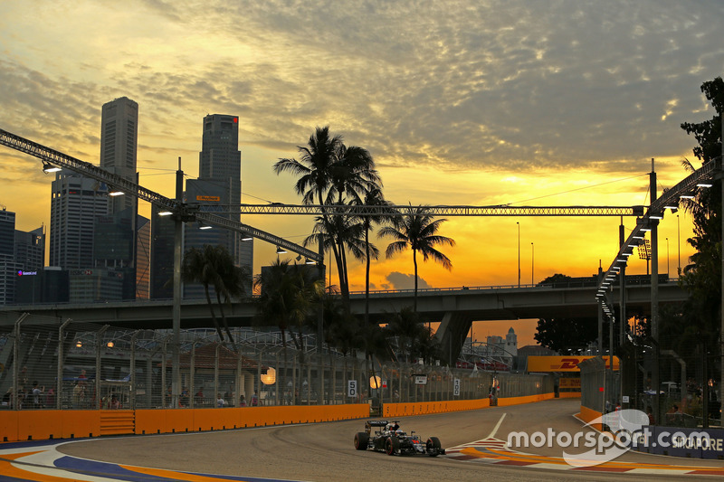 Sonnenuntergang in Singapur