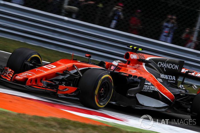Stoffel Vandoorne, McLaren MCL32