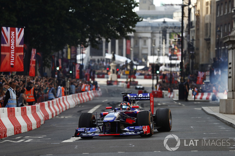 Daniil Kvyat, Scuderia Toro Rosso