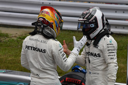 Pole sitter Lewis Hamilton, Mercedes AMG F1 and Valtteri Bottas, Mercedes AMG F1 celebrate in parc ferme