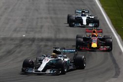 Льюіс Хемілтон, Mercedes AMG F1 W08, Макс Ферстаппен, Red Bull Racing RB13, Валттер Боттас, Mercedes