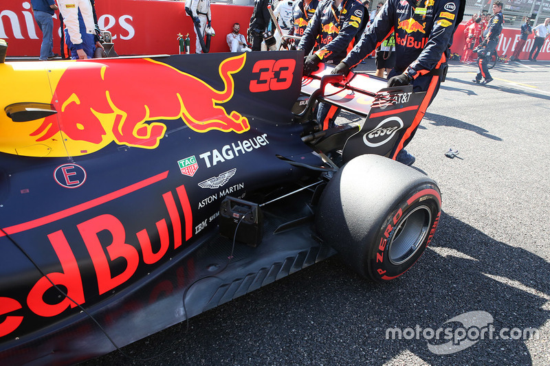 Max Verstappen, Red Bull Racing RB13 rear detail