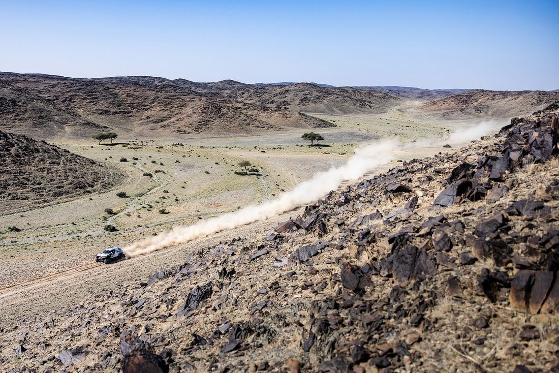 #217 X-raid Mini JCW Team Mini John Cooper Works Rally Plus: Krzysztof Holowczyc, Łukasz Kurzeja