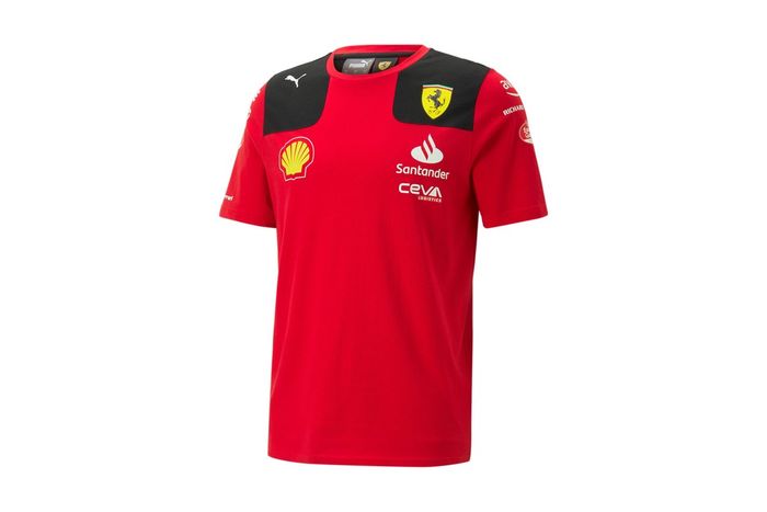 Equipación de Ferrari para la temporada 2023 de Fórmula 1