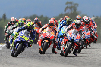 Андреа Довіціозо, Ducati Team, Валентино Россі, Yamaha Factory Racing, старт гонки