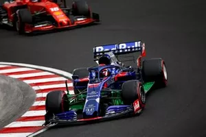 Daniil Kvyat, Toro Rosso STR14, Charles Leclerc, Ferrari SF90
