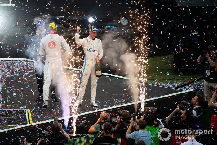 Podio: El ganador Edoardo Mortara, Venturi Racing, , Jake Dennis, Andretti Motorsport, tercero, Stoffel Vandoorne, Mercedes-Benz EQ, segundo