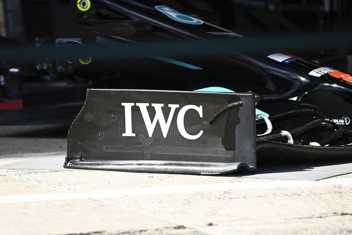 Detalle del alerón delantero del Mercedes W12