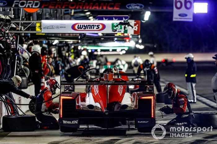 #33 Mercedes-AMG Team Riley Motorsports Mercedes-AMG GT3, GTD: Ben Keating, Jeroen Bleekemolen, Luca Stolz, Felipe Fraga, pit stop