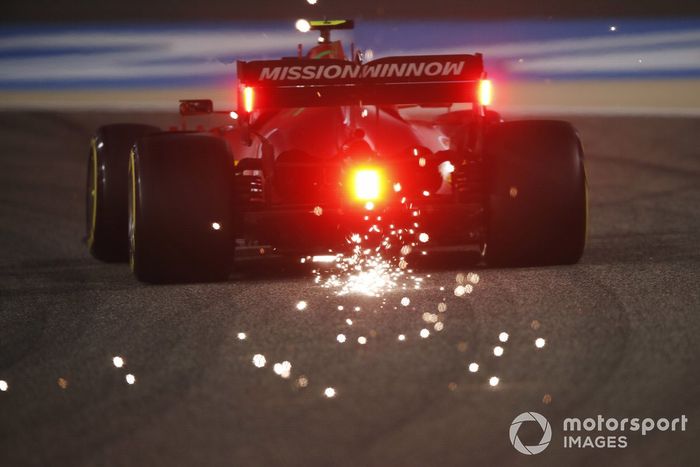 Carlos Sainz Jr., Ferrari SF21