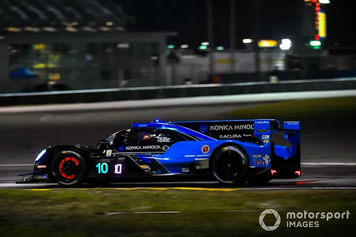 #10 Wayne Taylor Racing Acura ARX-05 Acura DPi: Ricky Taylor, Filipe Albuquerque, Alexander Rossi, Helio Castroneves