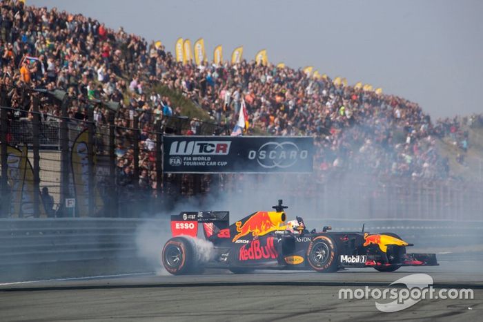 Max Verstappen, Red Bull Racing RB7