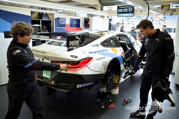 Preparação da BMW para as 24 horas de Le Mans