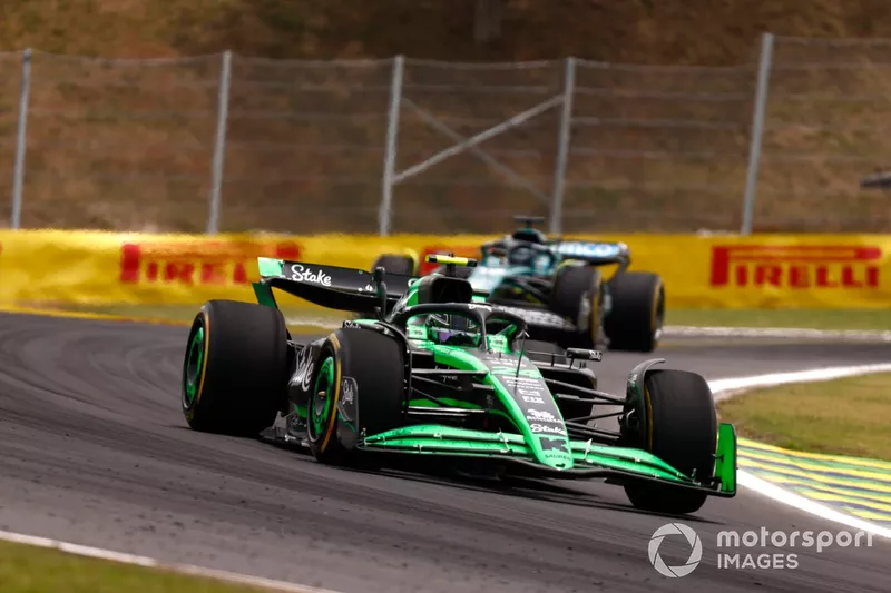 Zhou Guanyu, Stake F1 Team KICK Sauber C44, Lance Stroll, Aston Martin AMR24