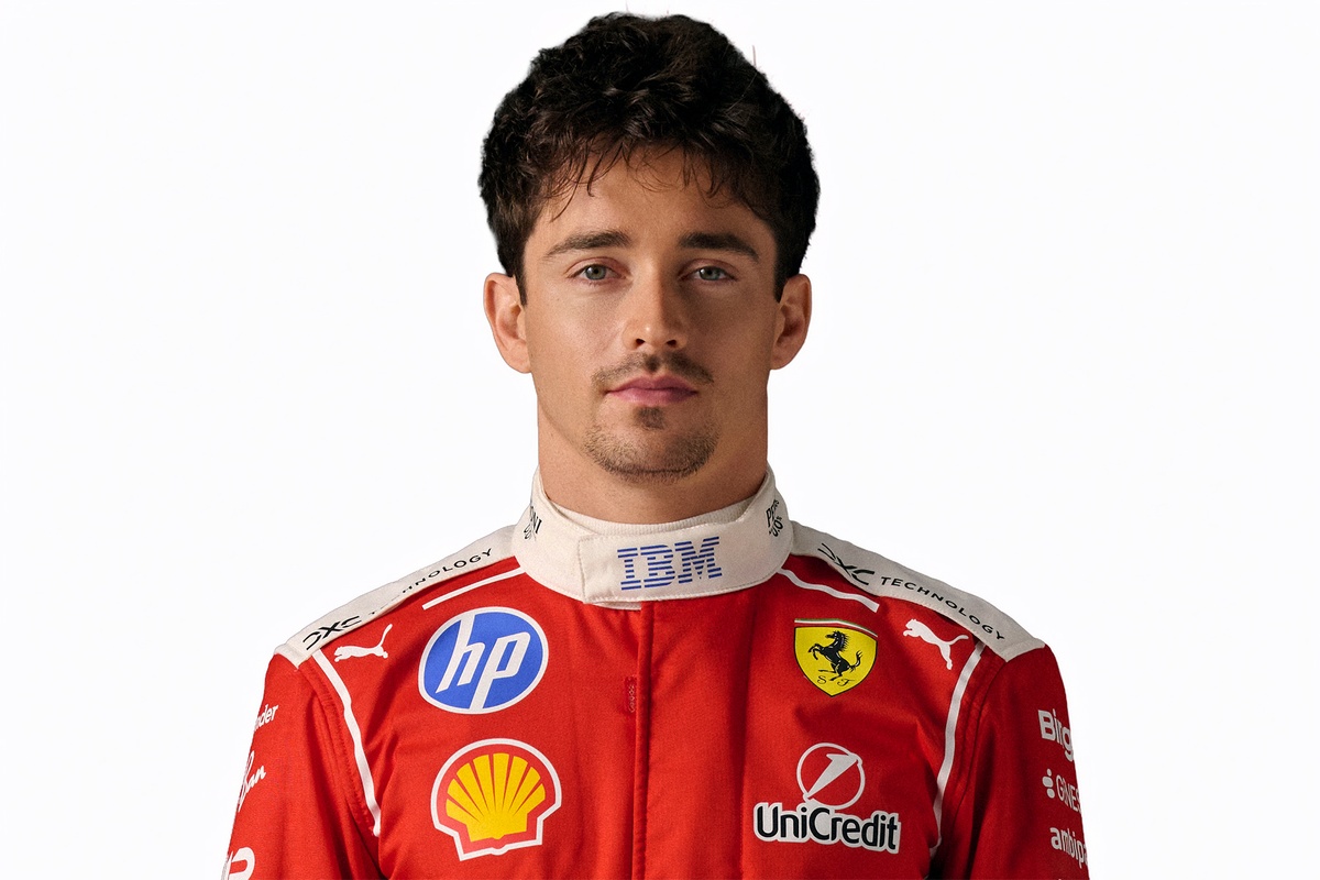 T-shirt Scuderia Ferrari F1 2023 - Charles Leclerc & Carlos Sainz - Taille XL Homme - Neuf Avec étiquettes Puma