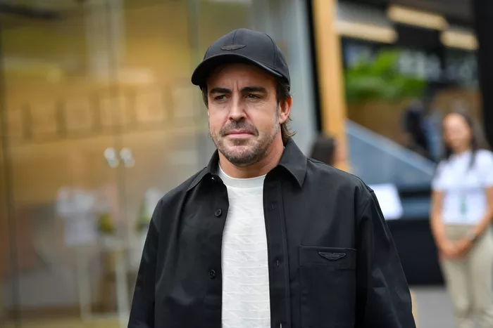 Fernando Alonso, Aston Martin