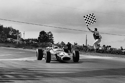 Jim Clark, Lotus 43 BRM takes the chequered flag