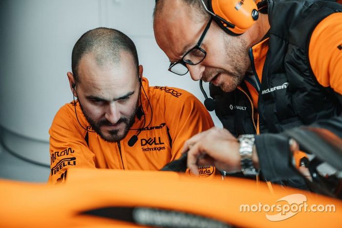 Mecánicos de McLaren