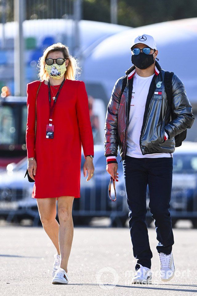 Tiffany Cromwell y Valtteri Bottas, Mercedes-AMG F1 