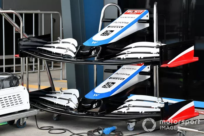 Spare WIlliams front wings and noses