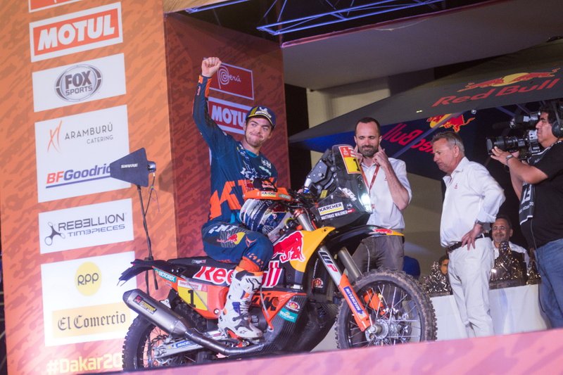 Подіум: #1 Red Bull KTM Factory Racing KTM: Маттіас Валькнер