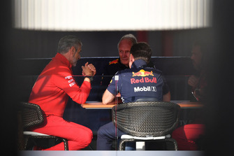 Maurizio Arrivabene, Ferrari Team Principal, Dr Helmut Marko, Red Bull Motorsport Consultant, Christian Horner, Red Bull Racing Team Principal and Gino Rosato, Ferrari
