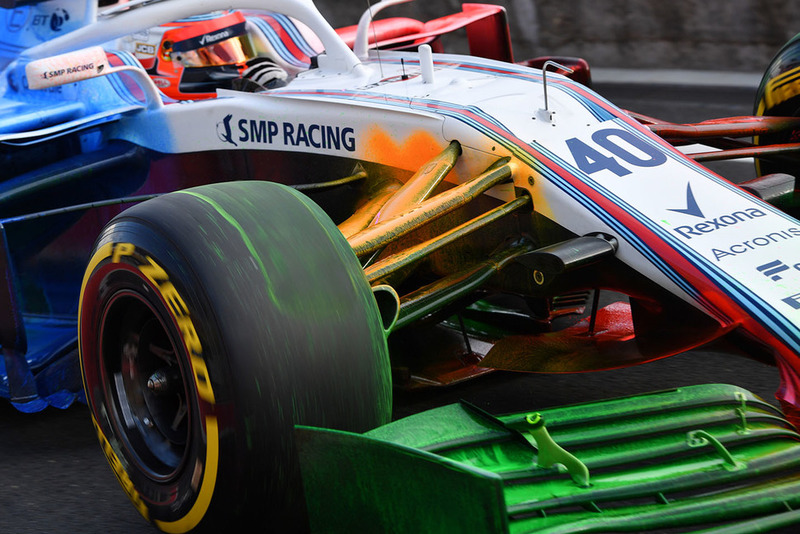 Robert Kubica, Williams FW41 con parafina en la suspensión y alerón delanteros