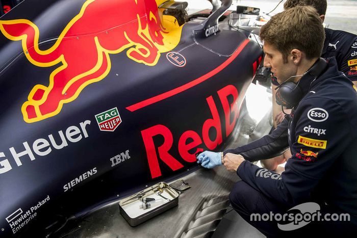 Ingeniero de Red Bull Racing ExxonMobil