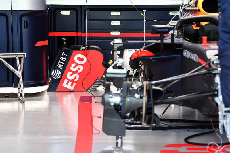 Red Bull Racing RB14 rear wing detail