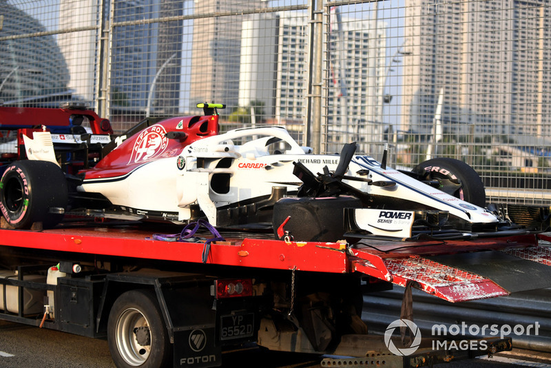 The crashed car of Charles Leclerc, Sauber C37 is recovered in FP1
