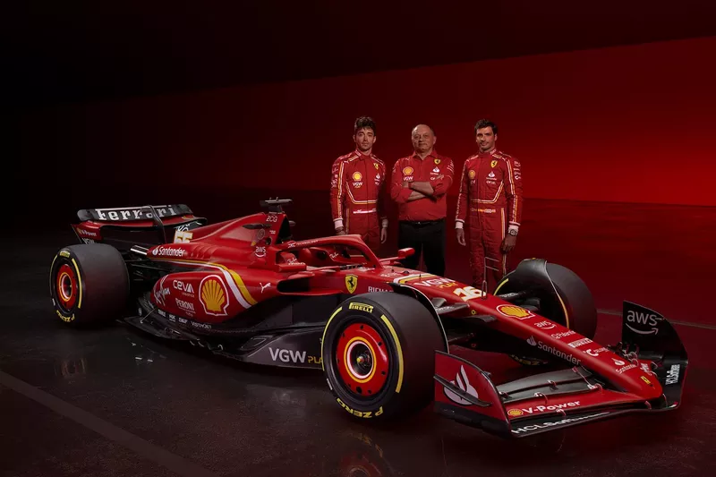 Charles Leclerc, Frederic Vasseur, Team Principal et General Manager, Scuderia Ferrari, Carlos Sainz, Ferrari