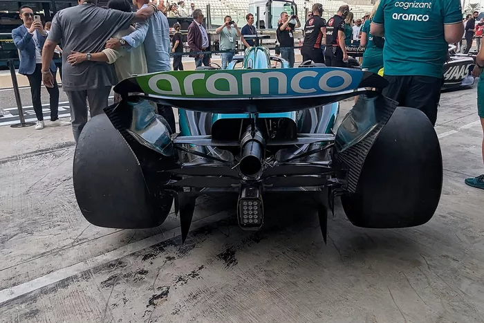 Alerón trasero Aston Martin AMR23