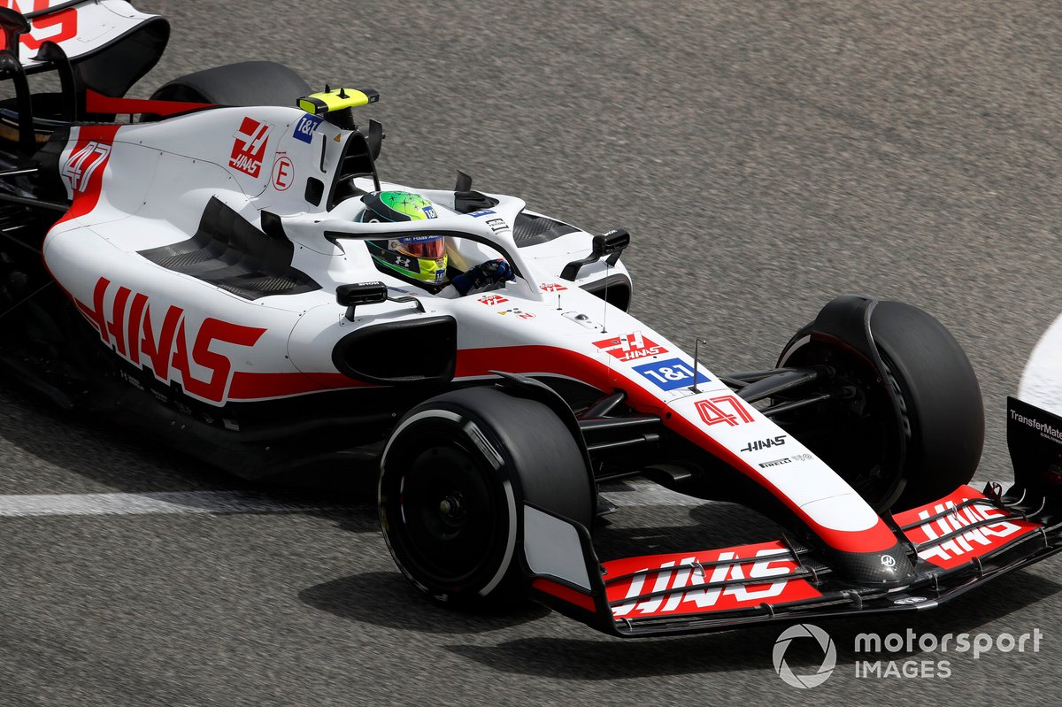 Mick Schumacher, Haas VF-22