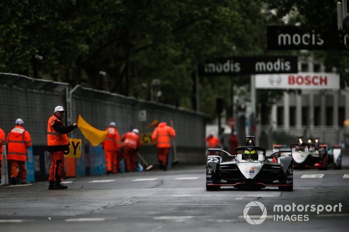 Oliver Rowland, Nissan e.Dams, Nissan IMO1