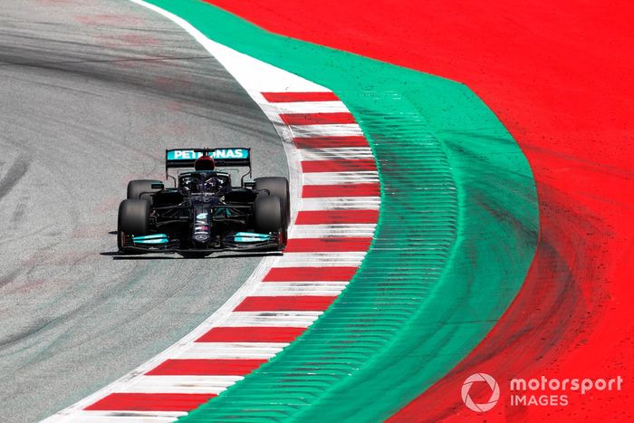 Lewis Hamilton, Mercedes W12