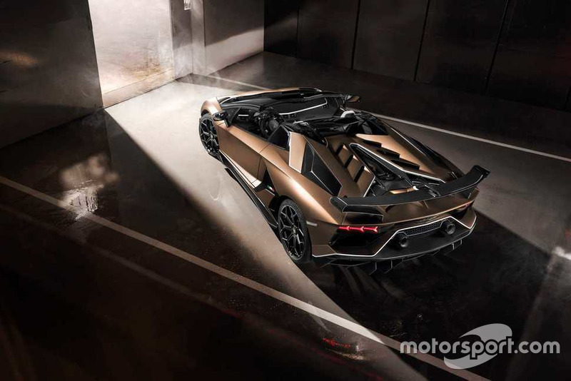 2019 Lamborghini Aventador SVJ Roadster