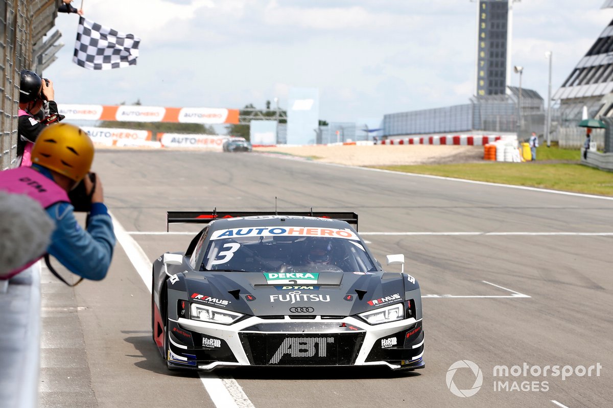 Race winner Kelvin van der Linde, Abt Sportsline Audi R8 LMS GT3