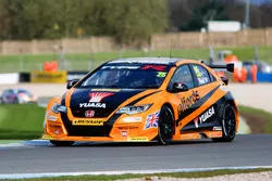 Matt Neal, Team Dynamics
