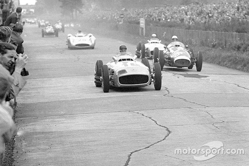 Juan Manuel Fangio, Mercedes-Benz W 196 R