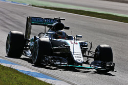 Льюіс Хемілтон, Mercedes AMG F1 W07 Hybrid