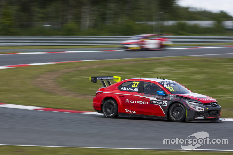 José María López, Citroën World Touring Car Team, Citroën C-Elysée WTCC