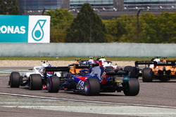 Стоффель Вандорн, McLaren MCL33 Renault, Сергій Сироткін, Williams FW41 Mercedes, Брендон Хартлі, Toro Rosso STR13 Honda