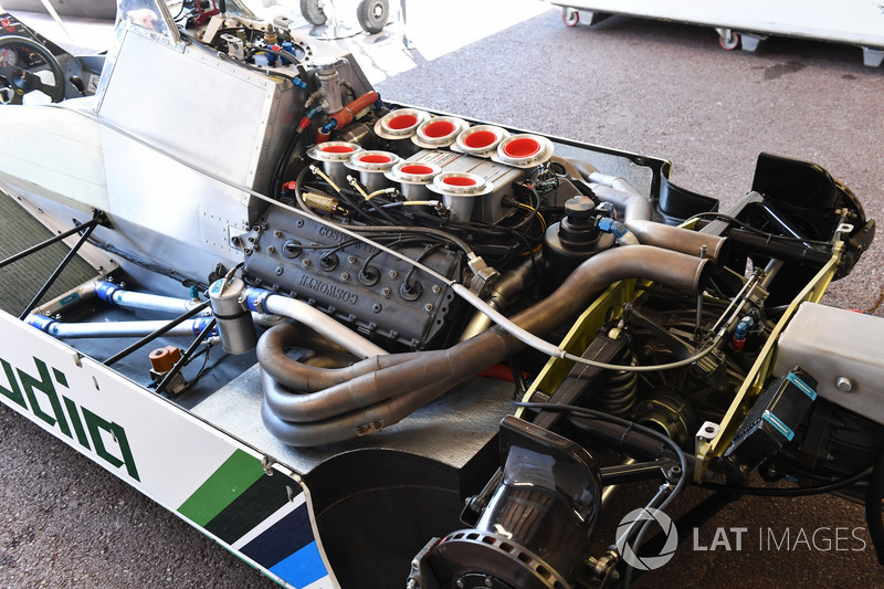 Williams FW08 et moteur Cosworth DFY