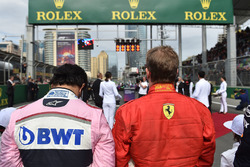 Sergio Perez, Force India e Kimi Raikkonen, Ferrari, in griglia